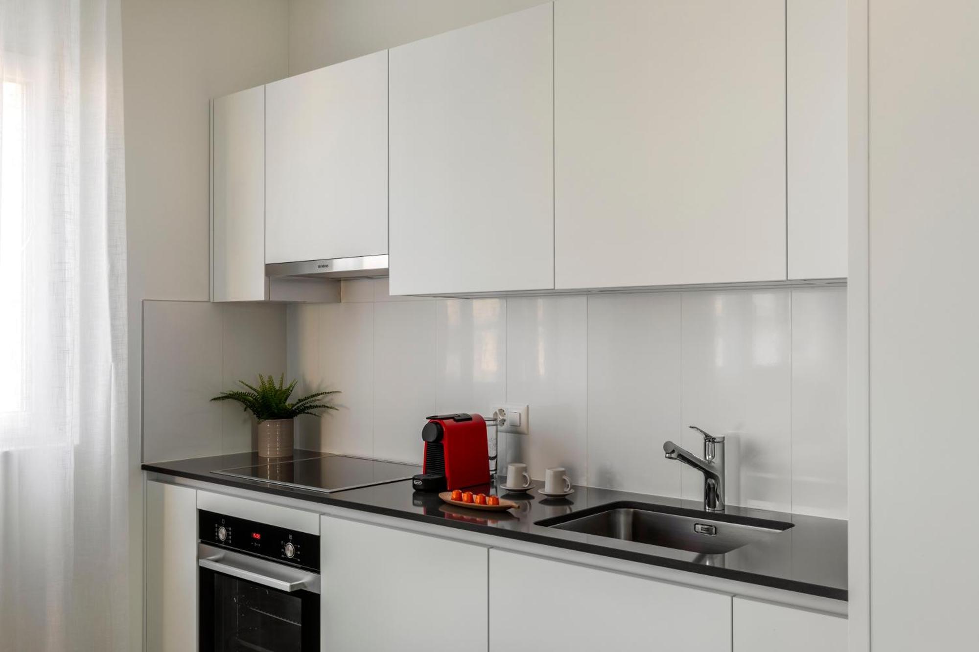 Lugano Superior Suites - Free Parking Exterior foto
