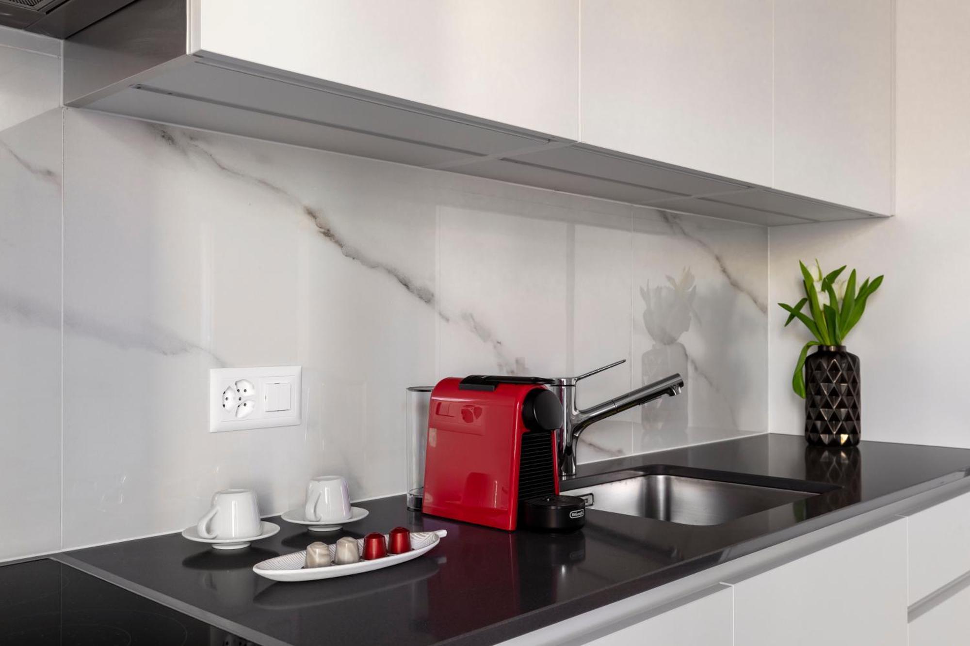 Lugano Superior Suites - Free Parking Exterior foto